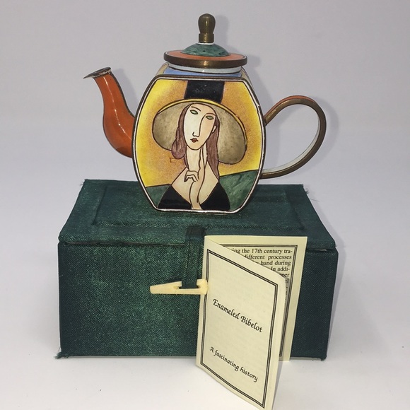 Enameled Bibelot - Picture 2 of 8